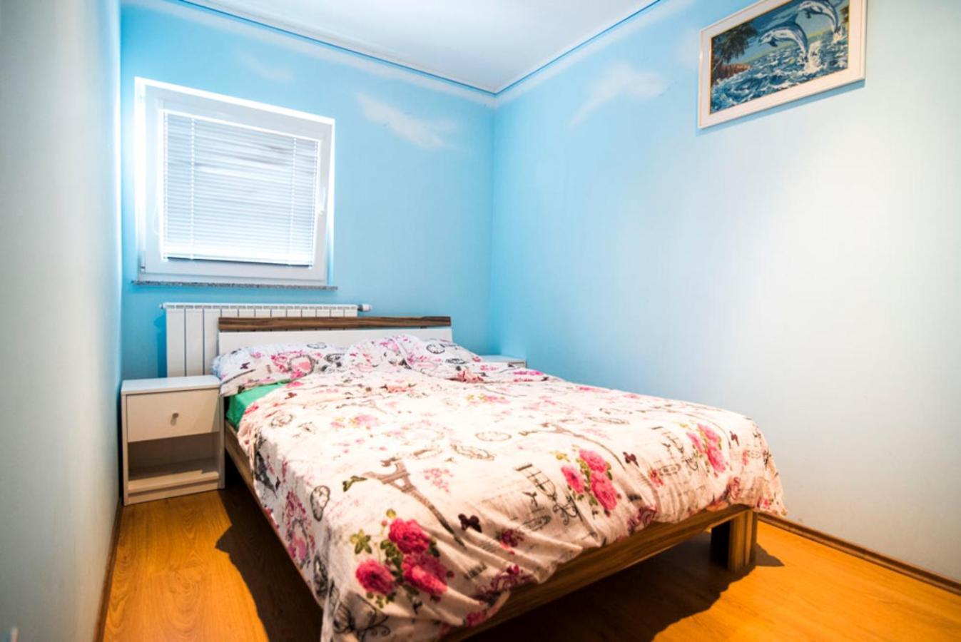 Guesthouse Prenocisca Sirec พทุย ภายนอก รูปภาพ
