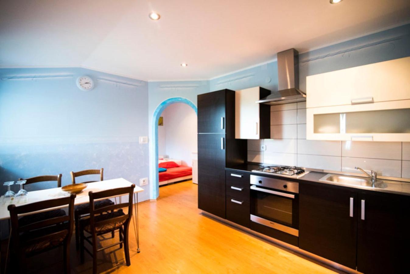 Guesthouse Prenocisca Sirec พทุย ภายนอก รูปภาพ