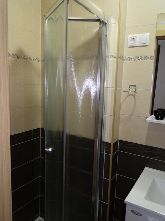 Guesthouse Prenocisca Sirec พทุย ภายนอก รูปภาพ